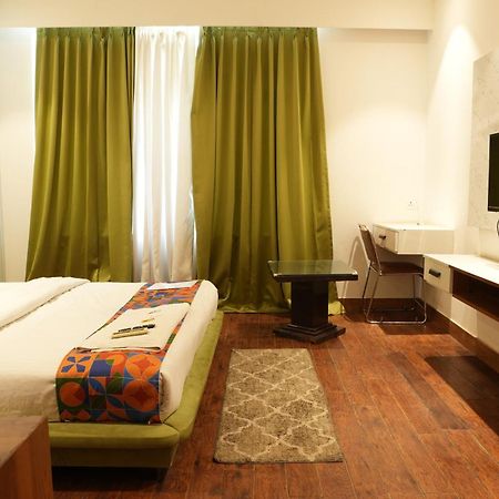 Hotel Elite Sector 45 I Gurgaon Central I Couple Friendly Zewnętrze zdjęcie