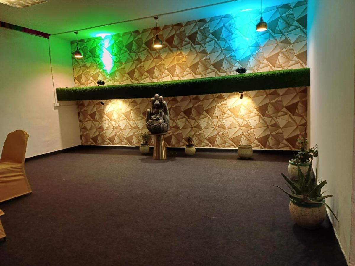 Hotel Elite Sector 45 I Gurgaon Central I Couple Friendly Zewnętrze zdjęcie