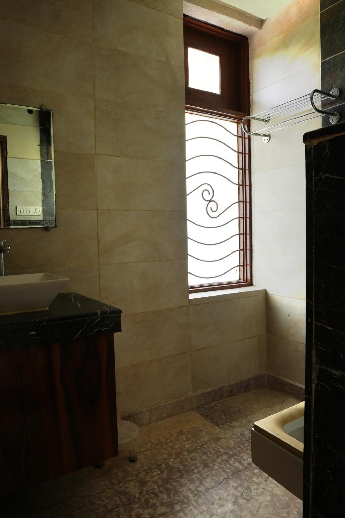 Hotel Elite Sector 45 I Gurgaon Central I Couple Friendly Zewnętrze zdjęcie