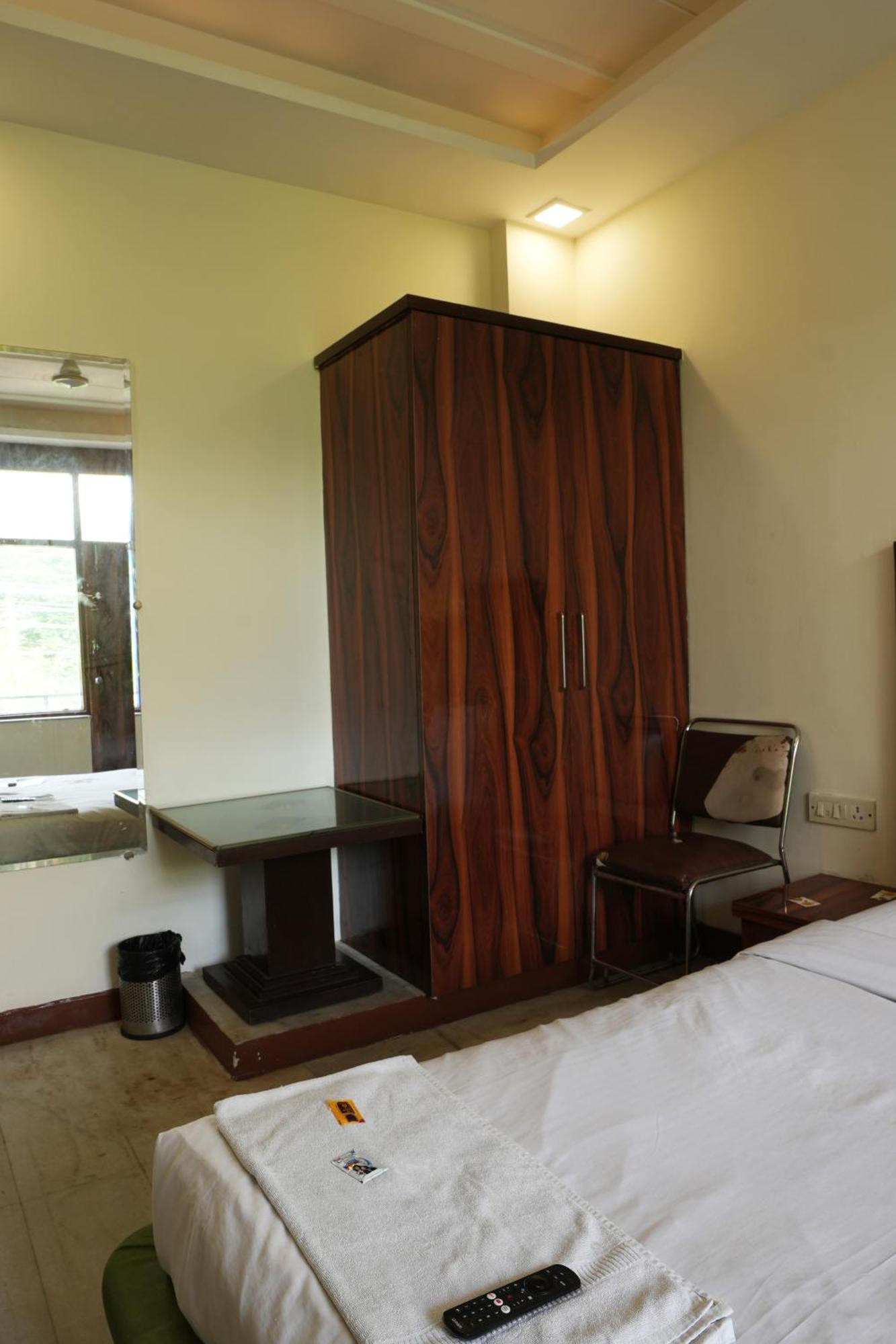 Hotel Elite Sector 45 I Gurgaon Central I Couple Friendly Zewnętrze zdjęcie