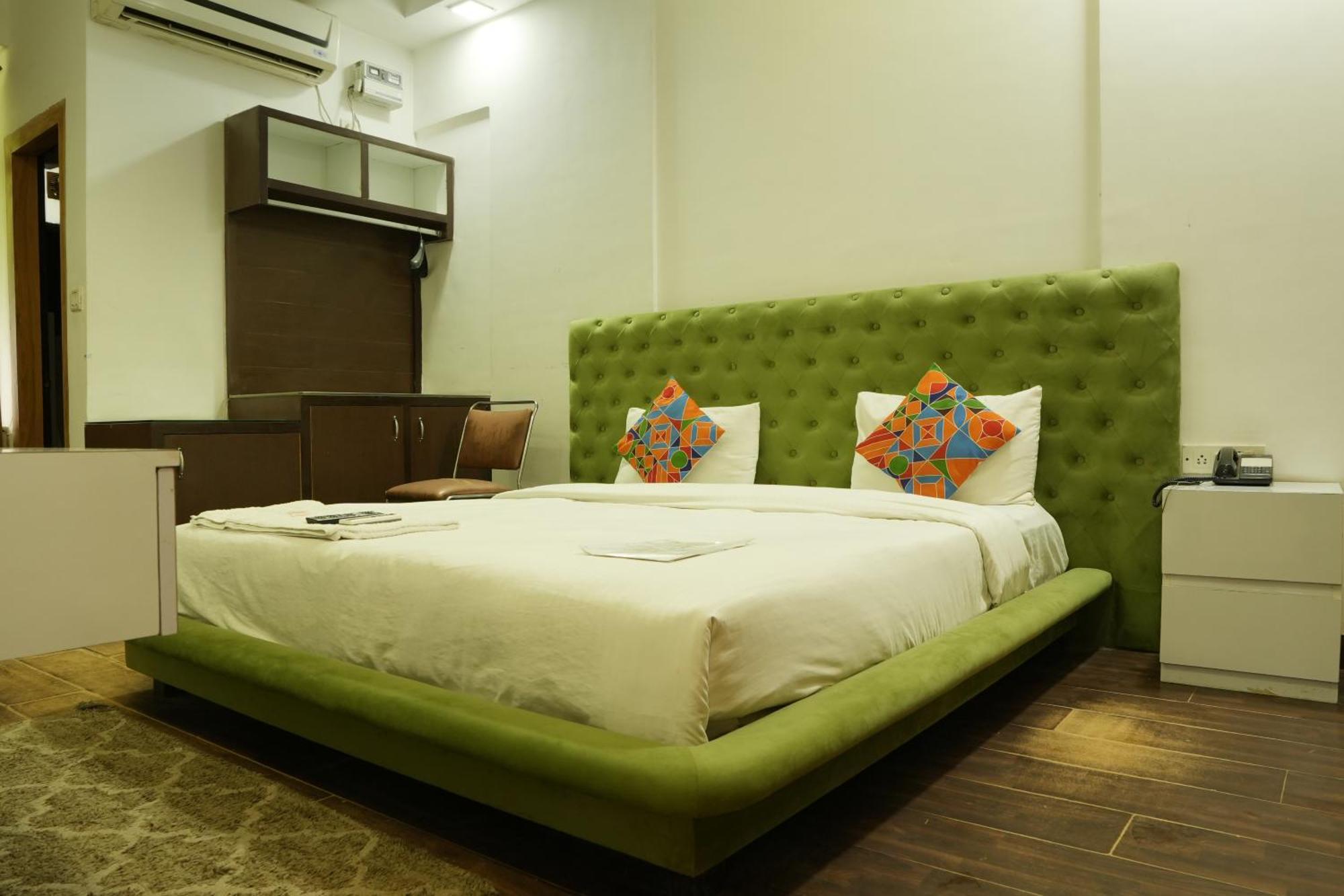 Hotel Elite Sector 45 I Gurgaon Central I Couple Friendly Zewnętrze zdjęcie