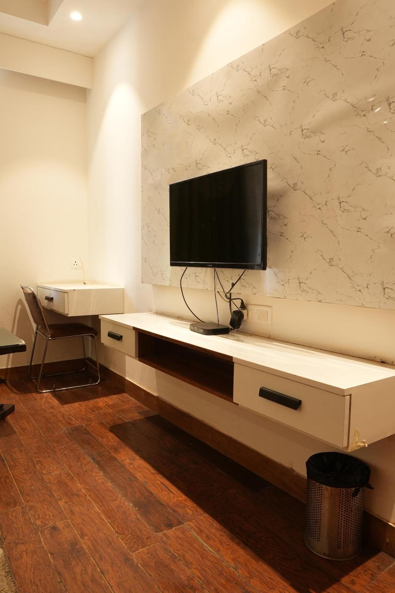 Hotel Elite Sector 45 I Gurgaon Central I Couple Friendly Zewnętrze zdjęcie
